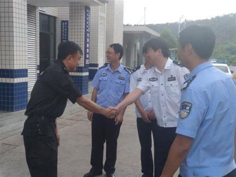 云南省公安厅水上巡逻总队成立(组图)-特种装备网