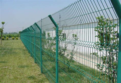 双边丝护栏网高速公路双边丝护栏网隔离栅果园圈地双边丝护栏网-阿里巴巴