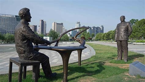 金华五百滩名人雕塑园(共18组)_上海欧派城市雕塑艺术有限公司