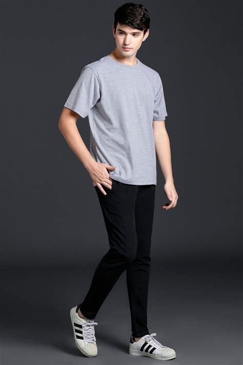 Hermès 2023冬季男装：年轻贵族的崛起-服装设计管理-CFW服装设计网