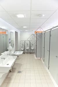 学校厕所装修图片 – 设计本装修效果图