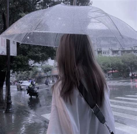温柔穿衣色系女生头像