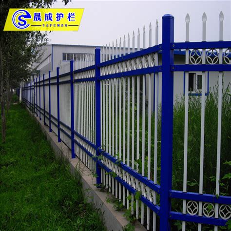 揭阳定制尖头防护栏 围墙庭院栏杆 开发区锌钢栅栏价格