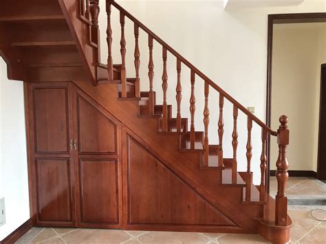 厂家定制精美室内实木整体楼梯家用欧式中式阁楼实木楼梯踏步定做-阿里巴巴