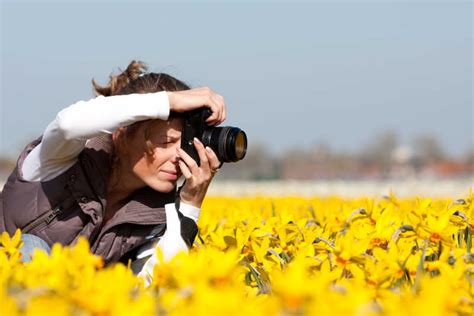 摄影师图片-正在拍照的美女摄影师素材-高清图片-摄影照片-寻图免费打包下载
