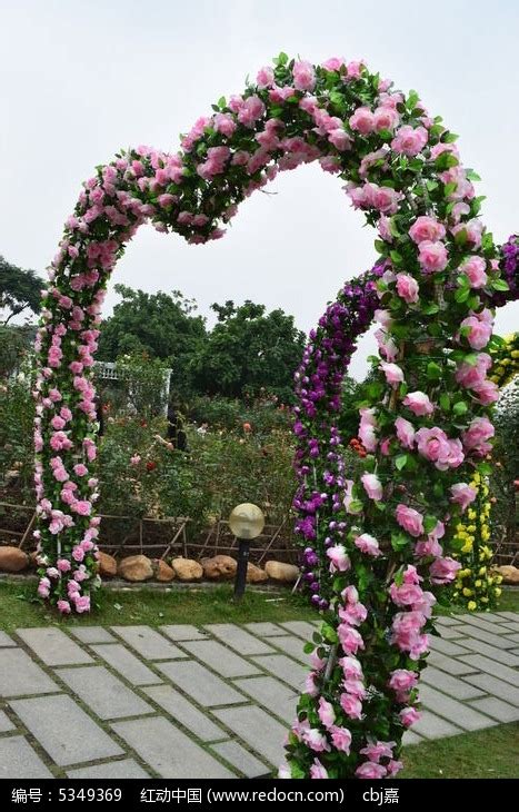 一个粉色鲜花花圈高清图片下载_红动中国