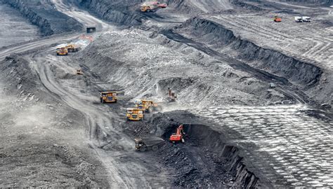 陕西煤业上半年产煤5370万吨 2019年1-7月我国原煤同比增长4.3%_观研报告网