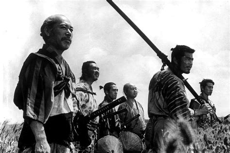 日本武士,剑,和服,不看镜头,拿着,灰色,分离着色,日本武士刀,勇士,美摄影素材,汇图网www.huitu.com