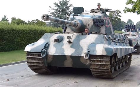 虎式坦克装上120毫米滑膛炮，能否打的过T62？答案是毫无疑问的|虎式|坦克|滑膛炮_新浪新闻