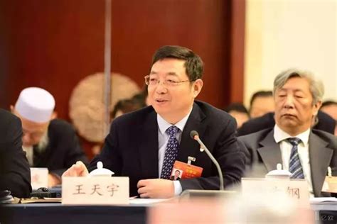 郑州银行行长王天宇：金融科技、特色化差异让银行“飞起来” - 中国一卡通网