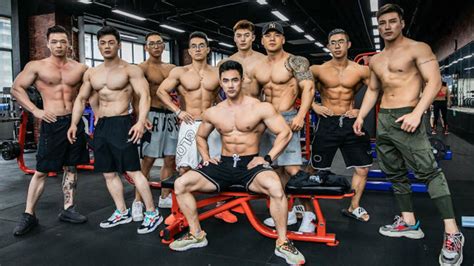 中国健身健美公开赛在武汉市江夏区开赛_肌肉网