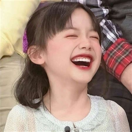 可爱的欧美男孩女孩感觉萌萌哒图片