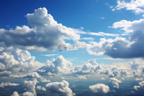 天蓝色海面图片-蓝色的天空与蓝色的大海素材-高清图片-摄影照片-寻图免费打包下载