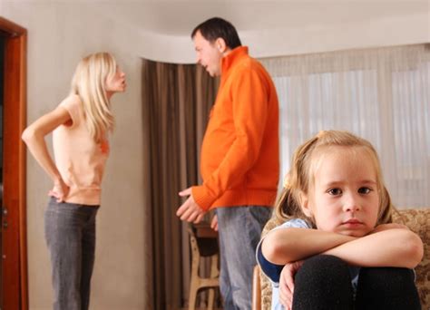 家庭暴力对孩子的影响有多大？_习惯行为_U12家庭教育网