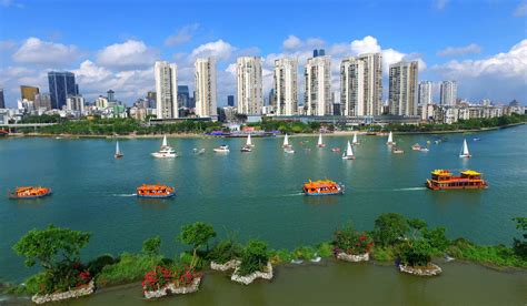 广西柳州水上公交引来游客打卡