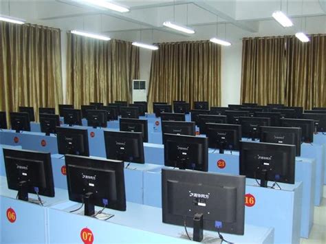 电脑机房-专业实训室-校园风采-广州市北达技工学校（唯一官网）
