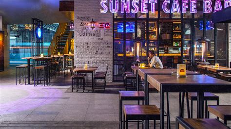 复古戏剧性空间，深圳Still plus bar酒吧 | Hejidesign-建e室内设计网-设计案例
