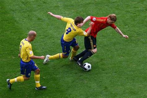 欧洲杯预选赛 西班牙VS瑞典 握手言和？__凤凰网