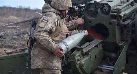 乌克兰国防部长表示：本国进入“防御模式”_凤凰网视频_凤凰网