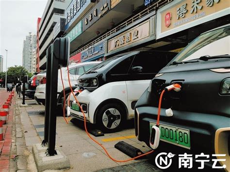 电动汽车充电桩场站投建：该怎么选择合适的充电桩？ - 点点电工
