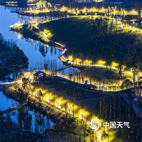 达州莲花湖的夜景美如画-高清图集-四川站