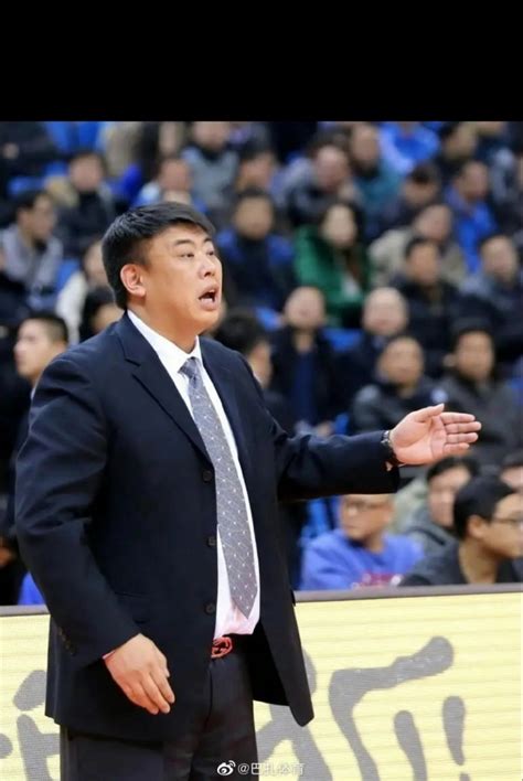 媒体人：中国男篮助教杨文海加盟新疆男篮 担任球队助理教练-直播吧