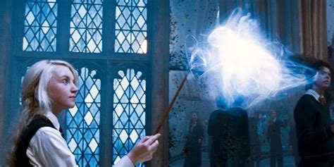 《哈利波特》中十个画面很酷的咒语，守护神咒仍是最令人向往的