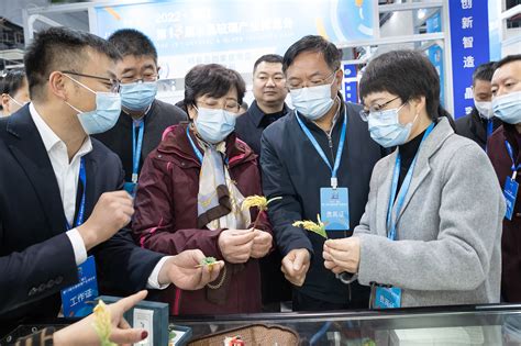 2022浦江•第13届水晶玻璃产业博览会开幕