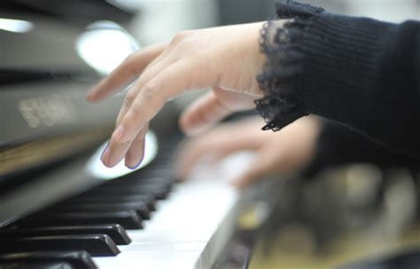 刘诗昆讲钢琴基本功：十五个必知的音阶与琶音弹奏方法 - 知乎