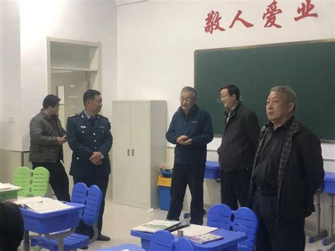 媒体：出轨他人妻子的高校领导被免职|媒体 出轨 高校 领导 免职_新浪新闻