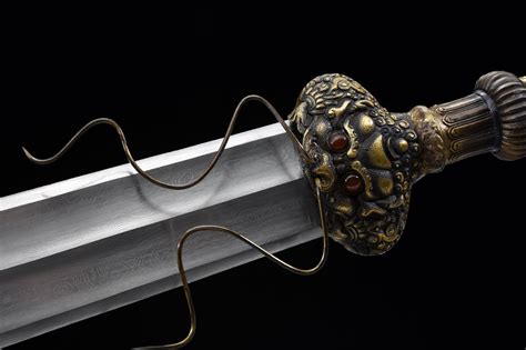 龙泉市刀剑花纹钢一体银尖宝戟可拆卸十八般兵器影视摆件未开刃-阿里巴巴