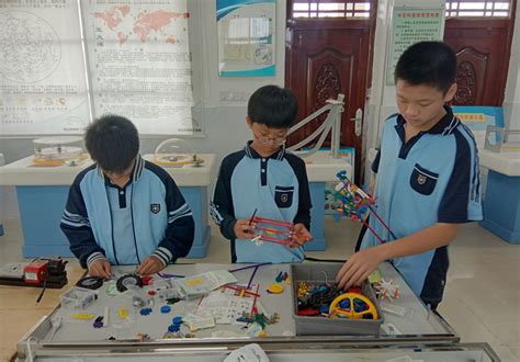 科技改变生活，创新引领未来——记小学三年级社会实践活动-北京外国语大学附属外国语学校