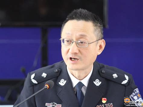 曾经的世界搏击冠军+特警队长，如今的公安局长-中国长安网