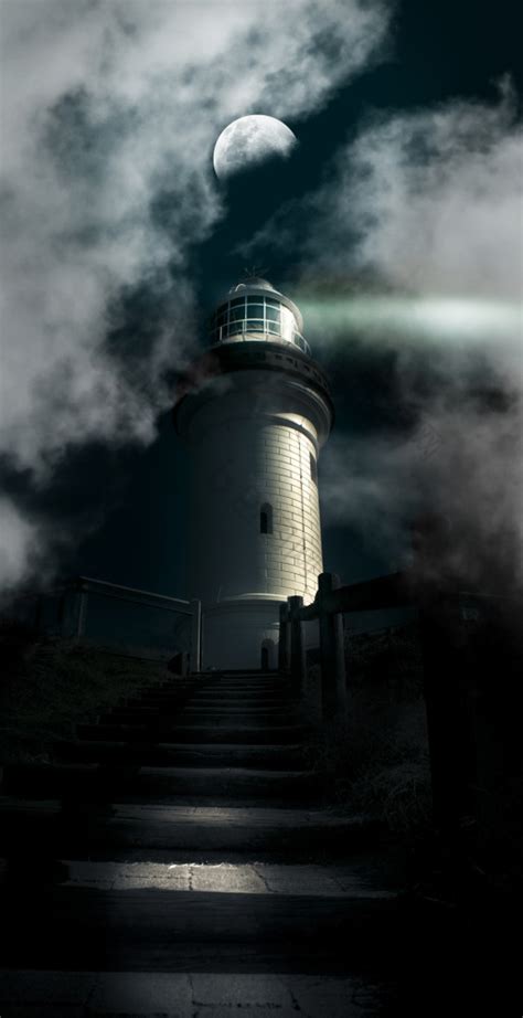 黑暗大气灯塔闪亮的灯塔从成的晚上雾和雾风图片-包图网