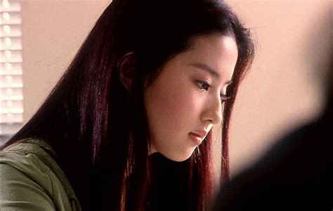刘亦菲早期和林志颖合作的电影《恋爱大赢家》，满屏的青春气息