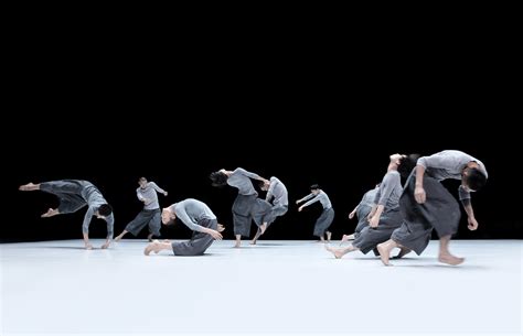 【图片】云南大学昌新国际艺术学院舞蹈系2020级期中汇报表演-云南大学昌新国际艺术学院
