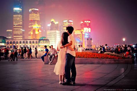 我爱上海 - 外滩, 情侣, 拉手, 背影, 我爱上海, 爱情, 街头, 夜景, 人文, 纪实 - 上海冷空气 - 图虫摄影网