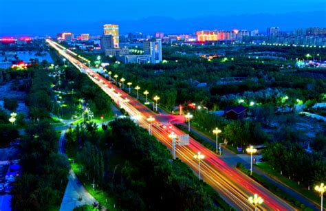 新疆首府乌鲁木齐，现在发展得怎么样了，相当于几线城市水平？