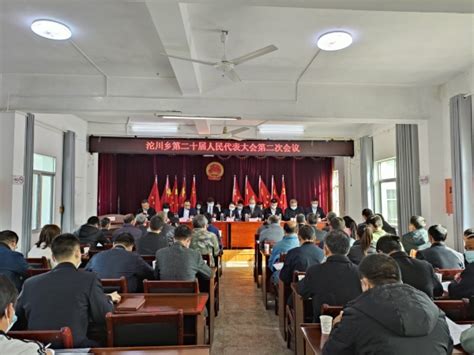 宾心华主持召开第十八届县人民政府第28次常务会议