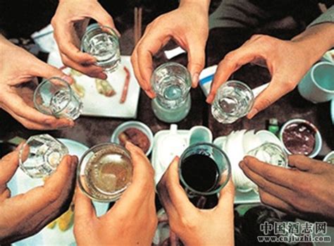 重塑中国白酒礼德，是传承传统酒文化的需要_酒史文化_酒类百科_中国酒志网