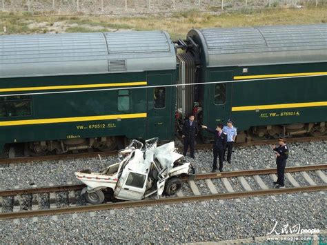 埃及两列火车相撞已致36人死77伤 当地媒体称可能人为破坏所致_凤凰网