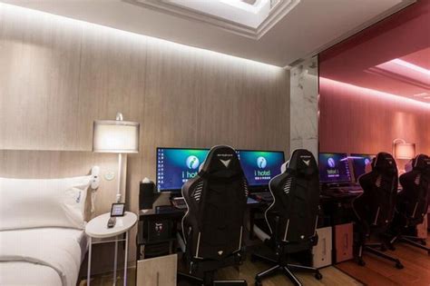 “电竞酒店”火了！客房统一高配电脑 开房只为玩游戏_3DM单机