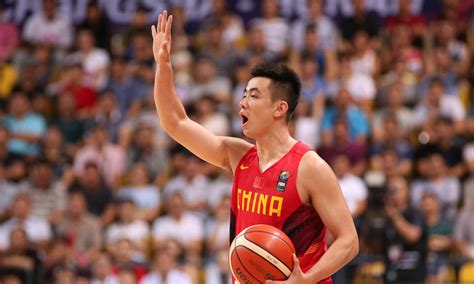 CBA十大明星球员排行榜：易建联是中国篮球代表人物 - CBA