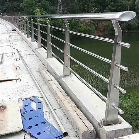 格拉瑞斯桥梁护栏厂 加工定制优质河道隔离防护栏杆 304不锈钢景观栏杆价格|价格|厂家|多少钱-全球塑胶网