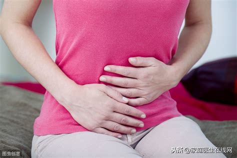 小腹疼痛怎么回事（女人下腹疼痛是什么原因？这5个疾病，都值得怀疑） | 说明书网