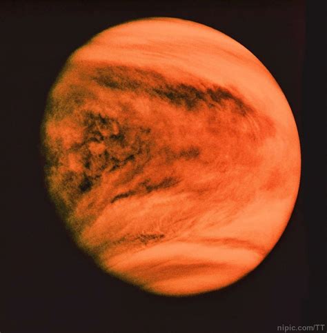 为什么金星自转要243天，大气层却只要4天，就能绕金星转一圈？_凤凰网
