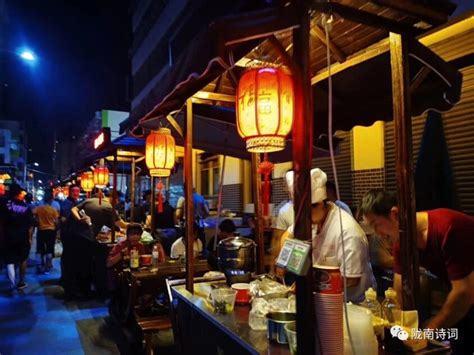 武汉网友选出的10大武汉美食街，谁是你心中的NO.1？附推荐餐厅