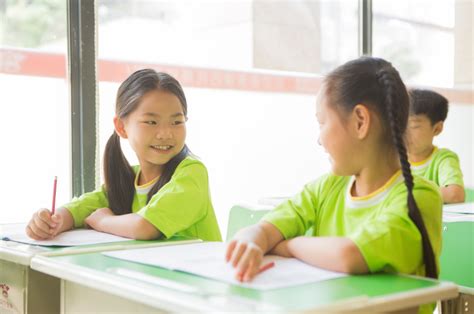 广州暑期校内托管服务：创意课程花样多 师资搭配亮点多_机构