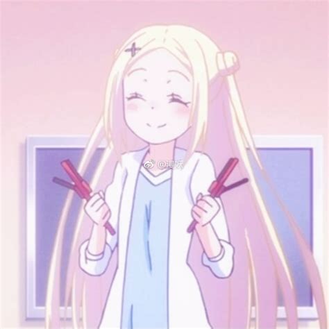 小虎牙甜美女生头像