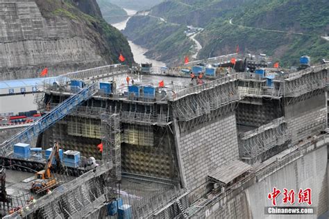 世界在建最大水电站首批坝段浇筑到顶 - 头条轮播图8.5 - 新湖南